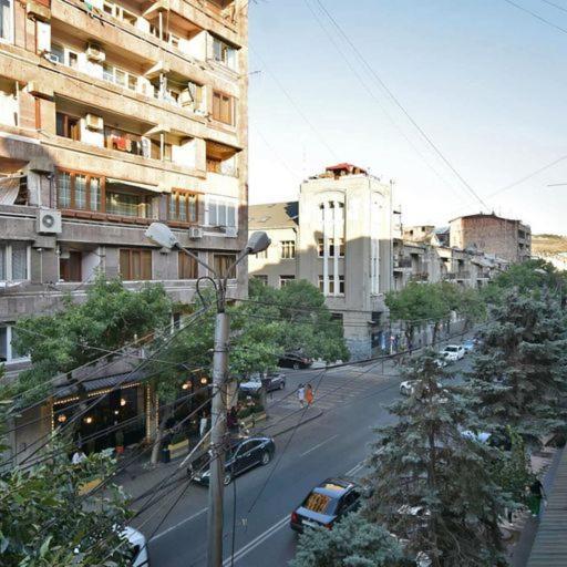 Rent Inn Yerevan On Sakharov Square 외부 사진