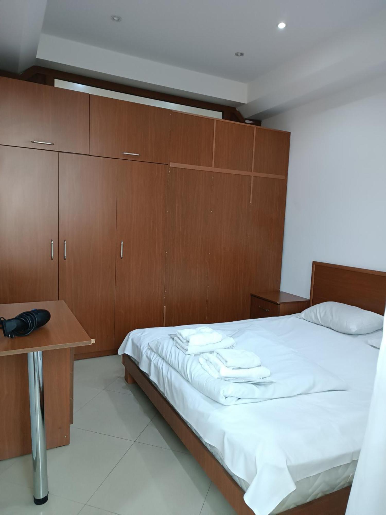 Rent Inn Yerevan On Sakharov Square 외부 사진
