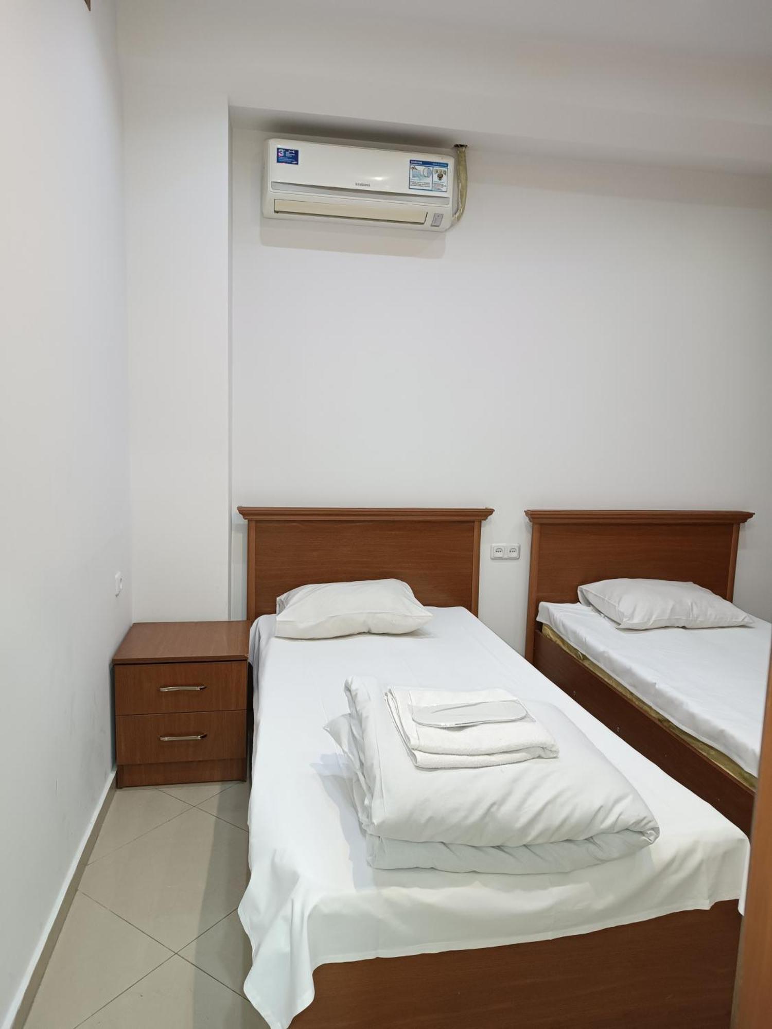 Rent Inn Yerevan On Sakharov Square 외부 사진