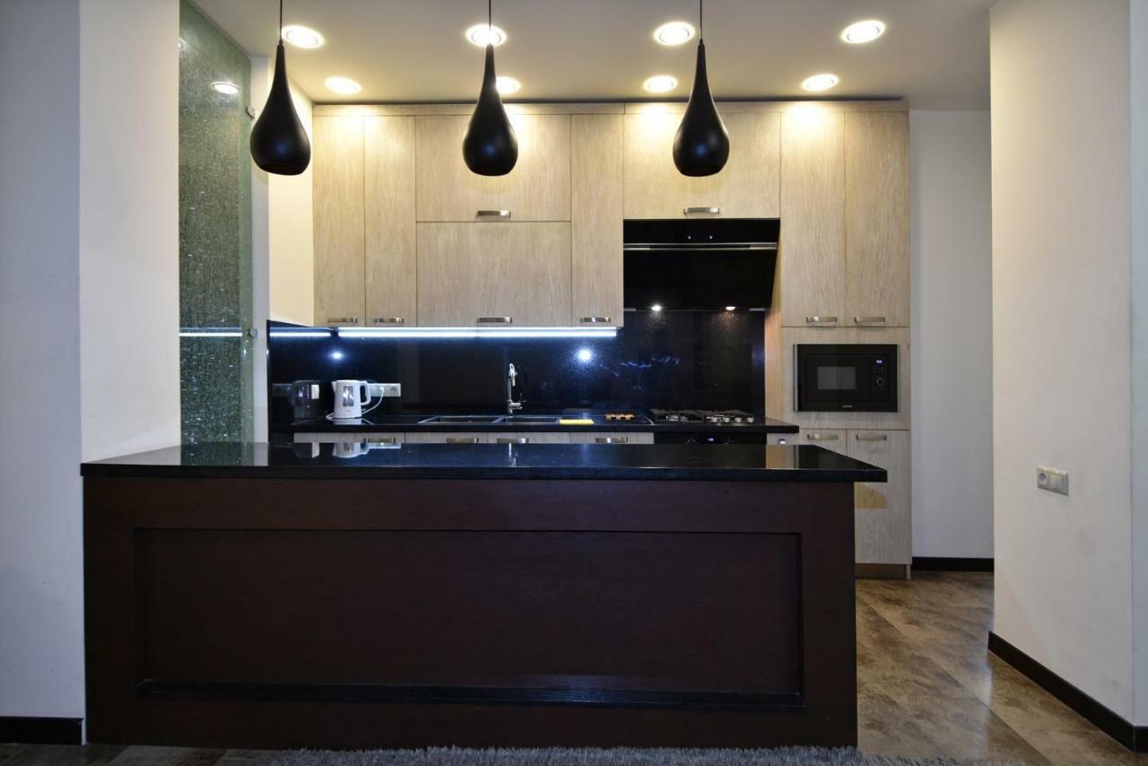 Rent Inn Yerevan On Sakharov Square 외부 사진
